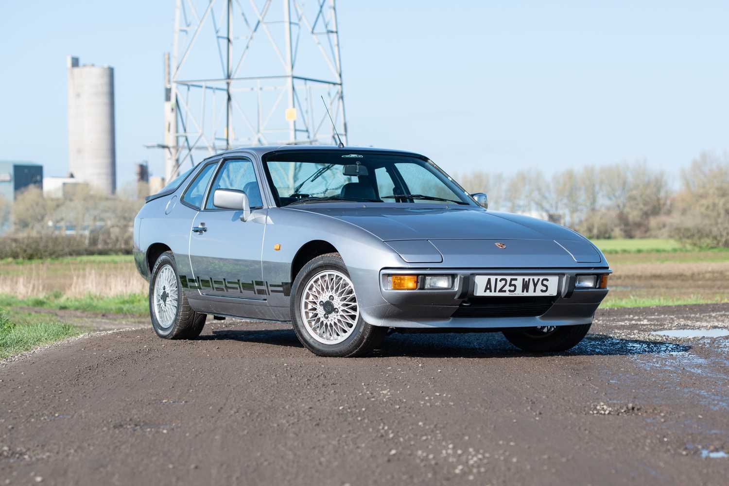 Lot 23 - 1983 Porsche 924
