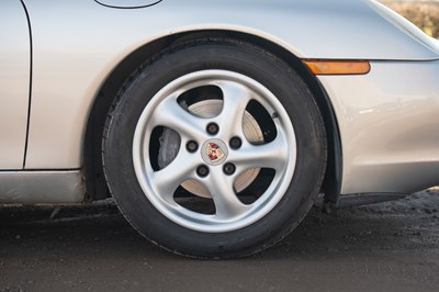Lot 38 - 1998 Porsche Boxster