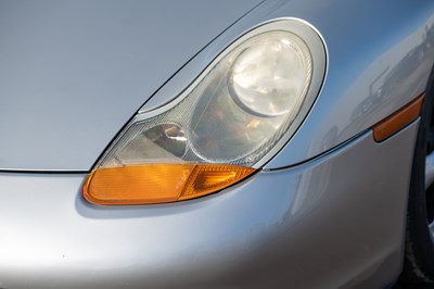 Lot 38 - 1998 Porsche Boxster