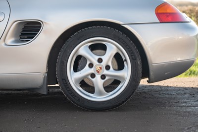 Lot 38 - 1998 Porsche Boxster