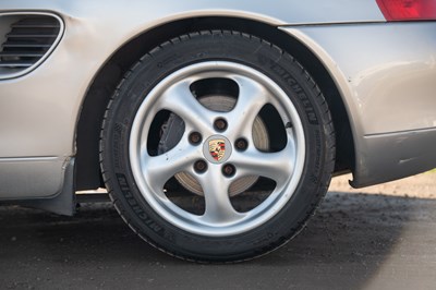 Lot 38 - 1998 Porsche Boxster