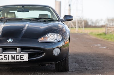 Lot 25 - 2001 Jaguar XK8 Coupe