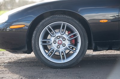 Lot 25 - 2001 Jaguar XK8 Coupe