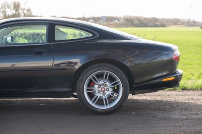 Lot 25 - 2001 Jaguar XK8 Coupe