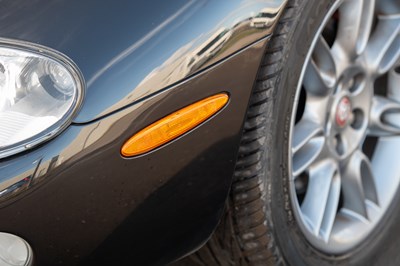 Lot 25 - 2001 Jaguar XK8 Coupe