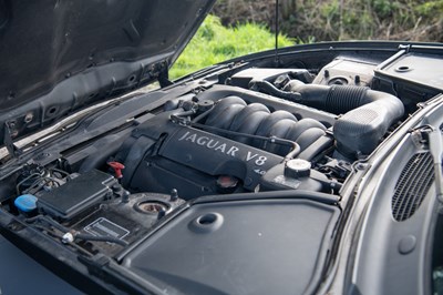 Lot 25 - 2001 Jaguar XK8 Coupe