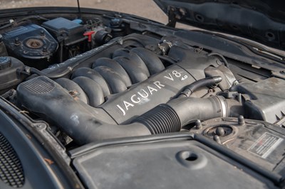 Lot 25 - 2001 Jaguar XK8 Coupe