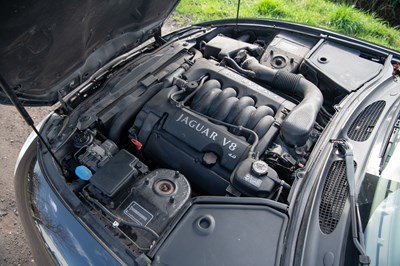 Lot 25 - 2001 Jaguar XK8 Coupe