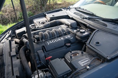 Lot 25 - 2001 Jaguar XK8 Coupe