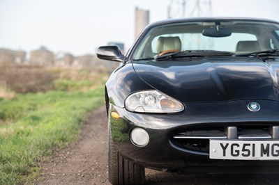 Lot 25 - 2001 Jaguar XK8 Coupe