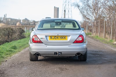 Lot 30 - 2004 Jaguar XJR Supercharged
