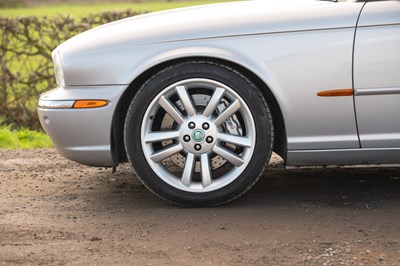 Lot 30 - 2004 Jaguar XJR Supercharged