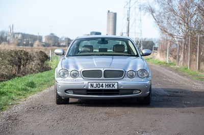 Lot 30 - 2004 Jaguar XJR Supercharged