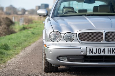 Lot 30 - 2004 Jaguar XJR Supercharged