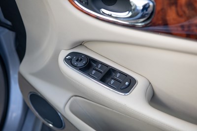 Lot 30 - 2004 Jaguar XJR Supercharged