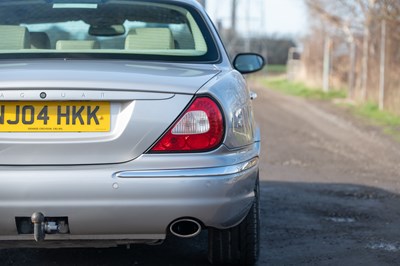 Lot 30 - 2004 Jaguar XJR Supercharged