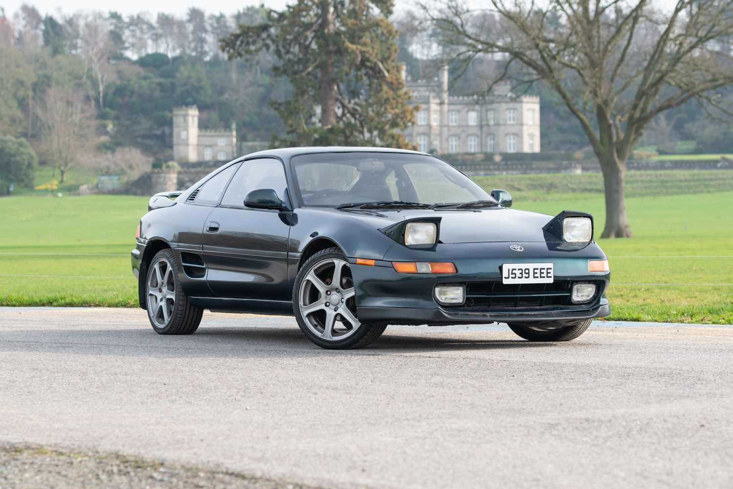 Lot 22 - 1998 Toyota MR2
