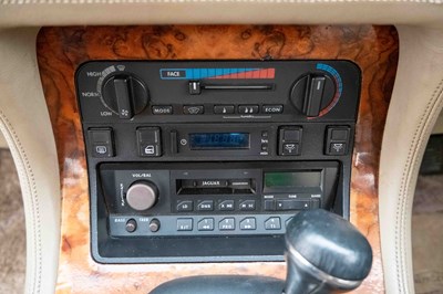 Lot 86 - 1987 Daimler 3.6 Litre