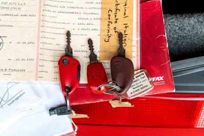 Lot 31 - 1999 Alfa Romeo GTV