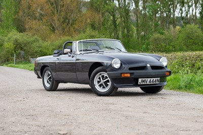 Lot 19 - 1975 MG B Roadster