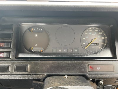 Lot 71 - 1983 Ford Transit Flatbed