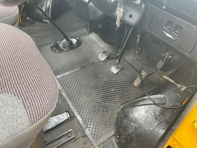Lot 71 - 1983 Ford Transit Flatbed