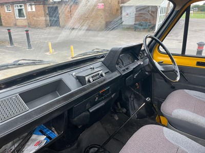 Lot 71 - 1983 Ford Transit Flatbed