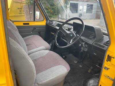 Lot 71 - 1983 Ford Transit Flatbed