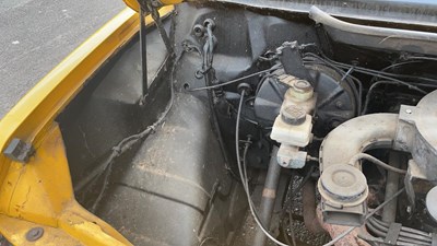 Lot 71 - 1983 Ford Transit Flatbed