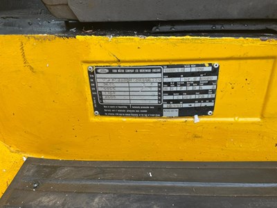 Lot 71 - 1983 Ford Transit Flatbed