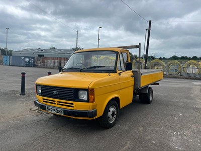Lot 71 - 1983 Ford Transit Flatbed