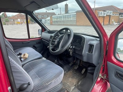 Lot 72 - 1993 Ford Transit 120 Custom Panel Van