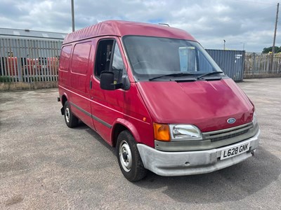 Lot 72 - 1993 Ford Transit 120 Custom Panel Van