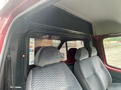 Lot 72 - 1993 Ford Transit 120 Custom Panel Van