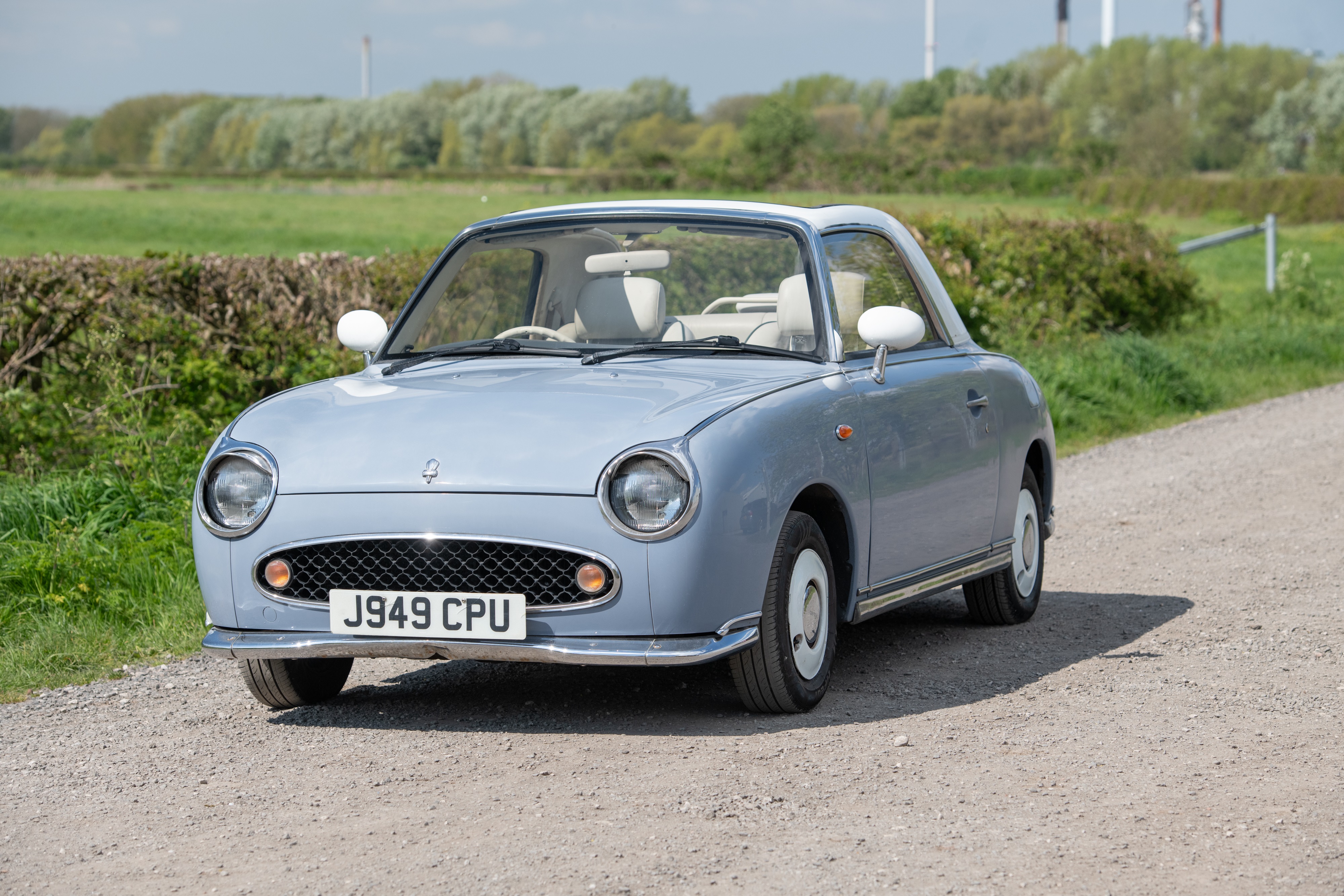 Lot 1 - 1992 Nissan Figaro