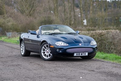 Lot 2 - 1999 Jaguar XKR Convertible