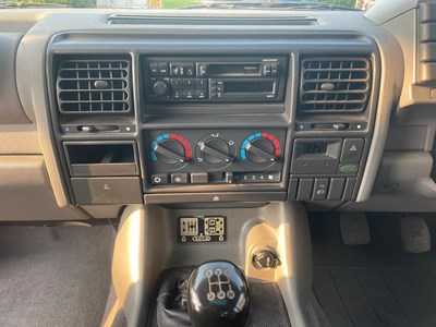 Lot 83 - 1998 Land Rover Discovery 1