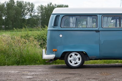 Lot 1998 Volkswagen Transporter T2