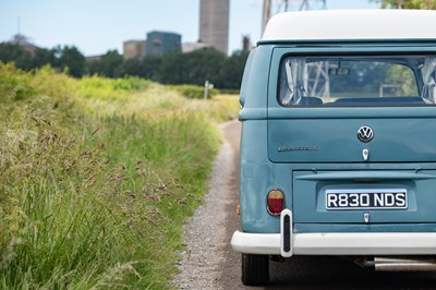 Lot 1998 Volkswagen Transporter T2