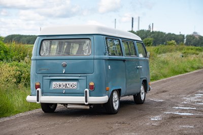 Lot 1998 Volkswagen Transporter T2