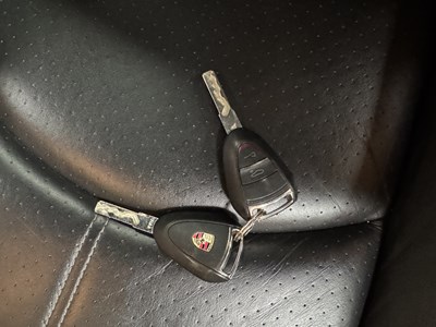 Lot 26 - 2005 Porsche 911 Carrera S