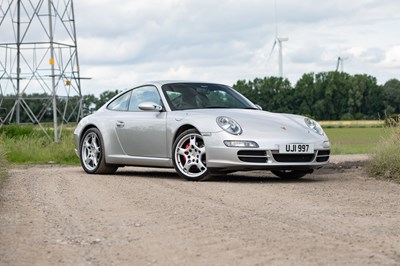 Lot 2005 Porsche 911 Carrera