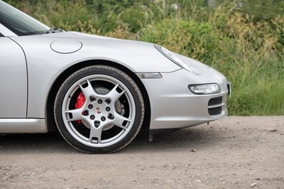 Lot 26 - 2005 Porsche 911 Carrera S