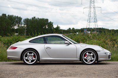 Lot 26 - 2005 Porsche 911 Carrera S
