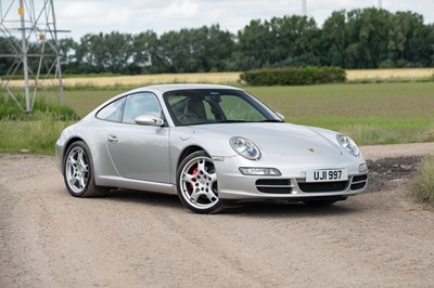Lot 26 - 2005 Porsche 911 Carrera S