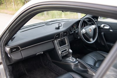 Lot 26 - 2005 Porsche 911 Carrera S