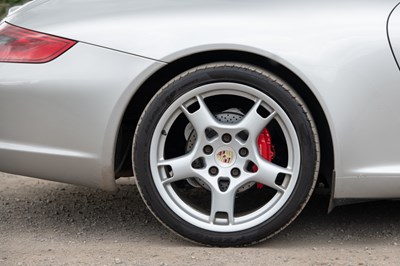 Lot 26 - 2005 Porsche 911 Carrera S