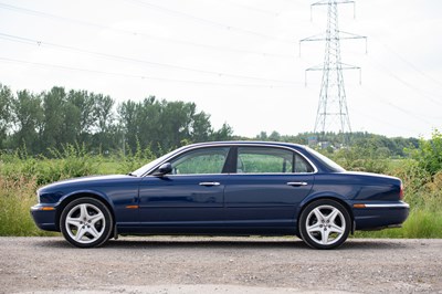 Lot 2004 Jaguar XJ8 Sovereign LWB