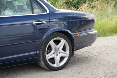 Lot 2004 Jaguar XJ8 Sovereign LWB