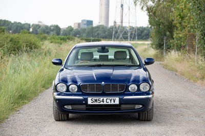 Lot 2004 Jaguar XJ8 Sovereign LWB